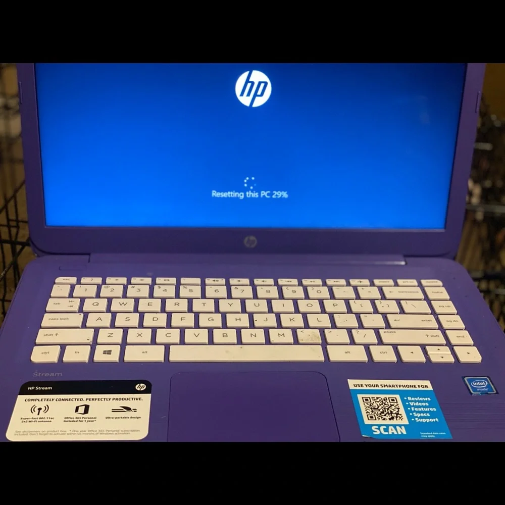 Stream Hp Model 14